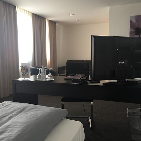 Hotel Schempp Бобинген Экстерьер фото