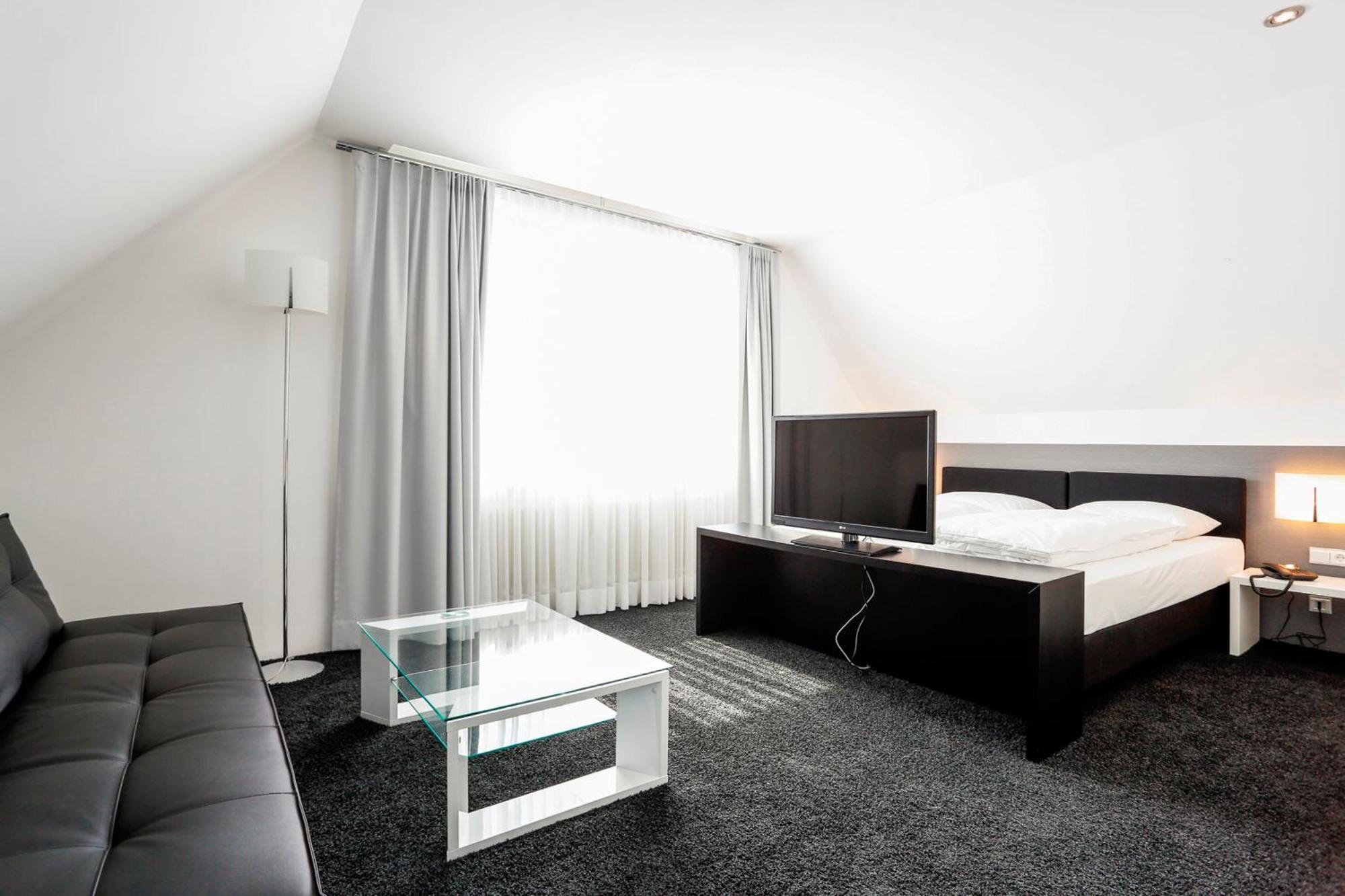 Hotel Schempp Бобинген Номер фото
