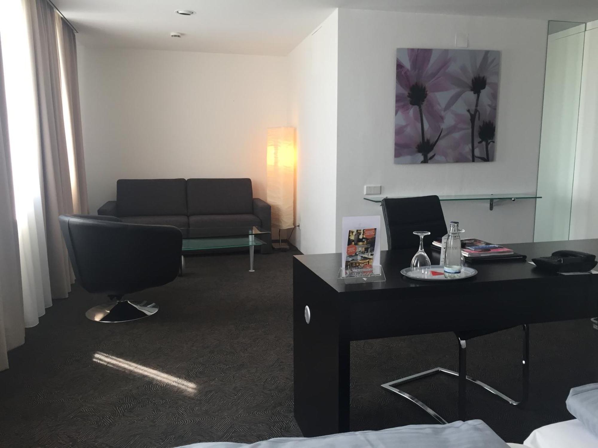 Hotel Schempp Бобинген Экстерьер фото